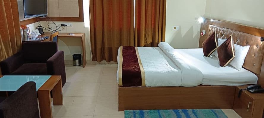 Super Deluxe AC Room